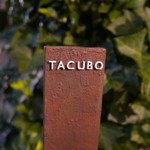 TACUBO - 小さな看板のみ