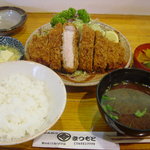 とんかつ　まつもと - ロースかつ定食