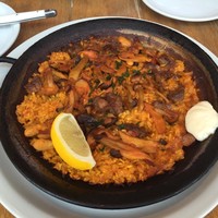 Bar Espanol LA BODEGA 大阪店 - イベリコ豚とキノコのパエリア