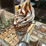 GODIVA - ソフトクリーム ホワイト キャラメル