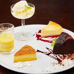 Assortment of 5 desserts