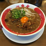 ラーメン東大 - 卵を入れるの図