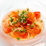 レストラン ラッセ - 布海苔を練り込んだ手打ち自家製麺カッペリーニ　冷たいトマトのソース　美味しくて最後の1滴まで平らげました！(*^^*)