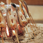 柳家 - 鮎の開き干しの串焼き