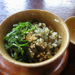 【お凌ぎ】大葉と柴漬けの飯蒸し