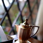 神戸にしむら珈琲店 - 窓辺の席に座りました。