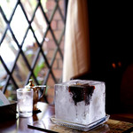 神戸にしむら珈琲店 - なかなかの存在感。