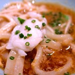 銀座　ふく太郎 - こちら、「天然まふぐ」と「ふぐの皮が入ったうどん」でございます！