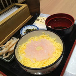 Shiroebi Tei - 白えび刺身丼