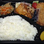 カフェスマイル - 日替り「バタ醤油照り焼き&コロッケ×2」