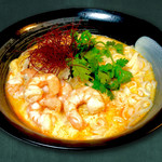 東南アジア食堂 マラッカ - 大阪ラクサ。東南アジアの麺料理です。大阪の人々が食べやすい大阪 のカフェマラッカ オリジナルの味付けにしました。