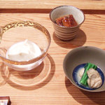 そばの実 一閑人 - 前菜3種(おぼろ豆腐、鰻の飯蒸し、牡蠣の煮込み)