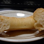 パテスリーアンドベーカリープチラパン - ソルトバターパン(断面)
