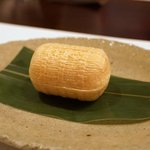 えさき - 俵型の最中に大吟醸の酒粕アイスクリームをたっぷり詰めて