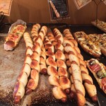 粉とクリーム - 【朗報】ぐるぐるウインナーあった！