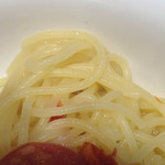 ポポラマーマ - ペペロンチーノのパスタ麺アップ