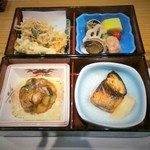 割烹 恵比寿 - 箱膳