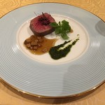 トゥ・ラ・ジョア - ★9.5　土佐赤牛の低温ポッシェ