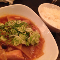 廣東料理 民生 ヒルトンプラザウエスト店 - 鶏肉のオイスターソース炒め