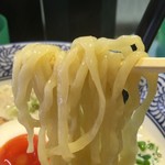 和風とんこつの麺