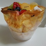 パティシェール・ショージ - フルーツたっぷりのクレープケーキ／平成28年8月