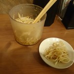 札幌らーめん大地 - 2016年7月　もやしナムル　食べ放題