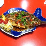 揚げ魚のチリソースがけ￥1050