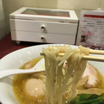 黄金の塩らぁ麺　ドゥエイタリアン - 