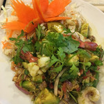 バーン・タム - 