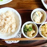 bistro ＆ cafe La ChouChou - 押し麦ご飯＆お惣菜♡