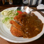 喜喜 - 「おつまみカツカレー」は絶品でビールとの相性も抜群でした