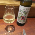 アカ - マンサニージャ