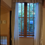 草菴 - 庭からの光