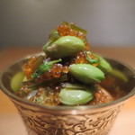 日本料理 幸庵 - 昆布とトビコ、茶豆、穂紫蘇の和え物アップ