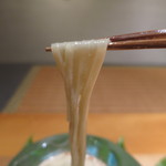 日本料理 幸庵 - 海藻をつなぎに使ったごまだれうどんリフトアップ