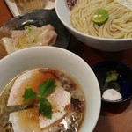 らぁ麺 とうひち - 鶏醤油つけそば・冷やしVer.&自家製ワンタン(2016/8)