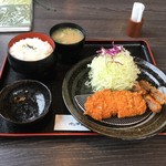 かつ丼 玄 - 牛かつランチ　　　　　　　　　　　　　　　\840
            （ロース80g、牛かつ30g）