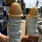 吉田食堂 - 溶けるから早く食べましょう(笑)