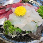 The　dining　YOSA八右衛門 - メイタカレイ・カツオ・ワラサのお刺身盛り合わせ定食