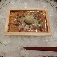京料理 木乃婦 - 敷き詰められたウニの上にアワビ