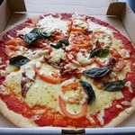 Pizza Mania - 「TOMATO＆CHEESE」のFAMILY SIZE