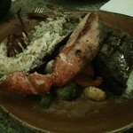 House Without a Key - アンガスビーフのステーキと海老