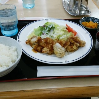 ファミールダイニング_0