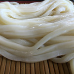 Kagawaya honten - 角ありの硬い麺ですがコシも仄かにあります
