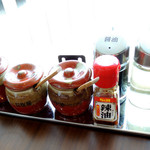 横濱家系らーめん 元喜家 - 2016年7月31日(日)　テーブル席　卓上アイテム