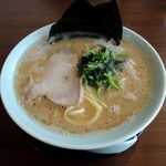 横濱家系らーめん 元喜家 - 2016年7月31日(日)　ラーメン(並)麺かため(680円)