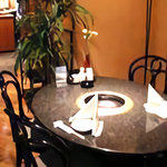 かぶら亭 - 円卓はまるくなっているのでどこからでも食べやすいっ