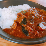 欧風カレー工房チロル - ナスとひき肉のピリ辛カレー