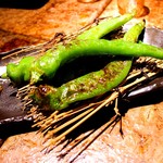 ろばた 翔 - ６、炙り野菜3種　ししとううまい！