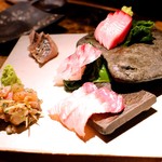 ろばた 翔 - １、鮮魚5点盛り合わせ　